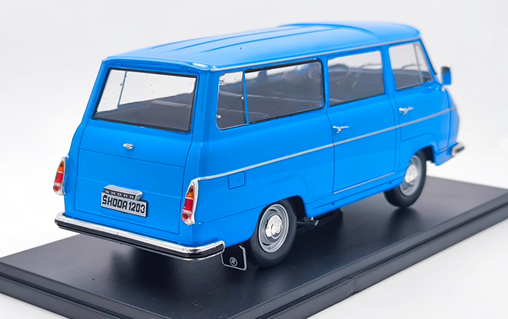 Škoda 1203 1:24 - 3