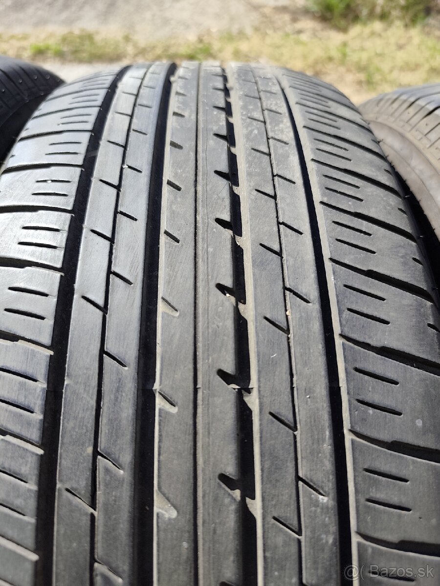 235/60R18 Bridgestone letná - 3
