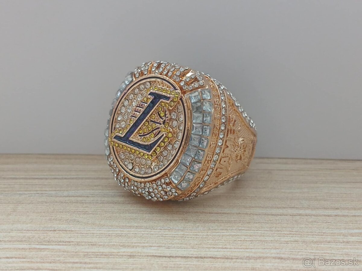 Prstene NBA World Champions - 3