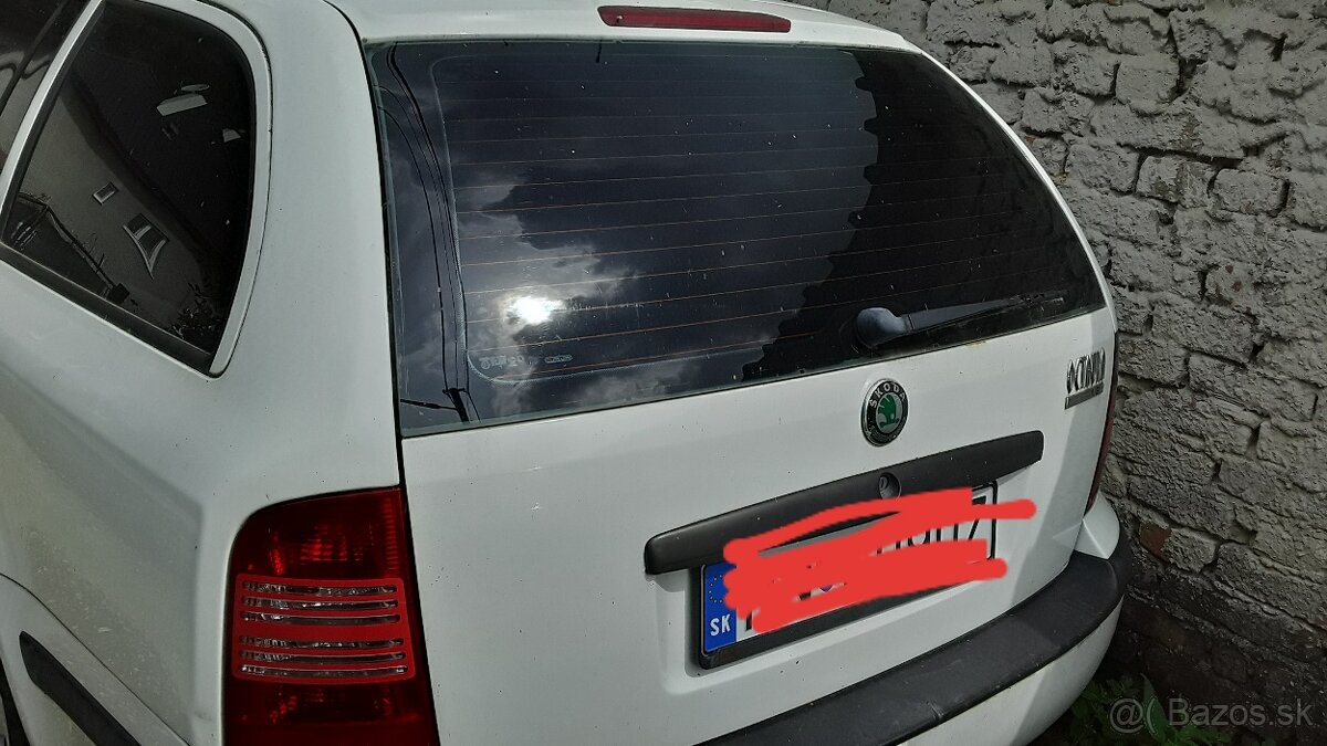 Predám - nepojazdná škoda octavia 1U - 3