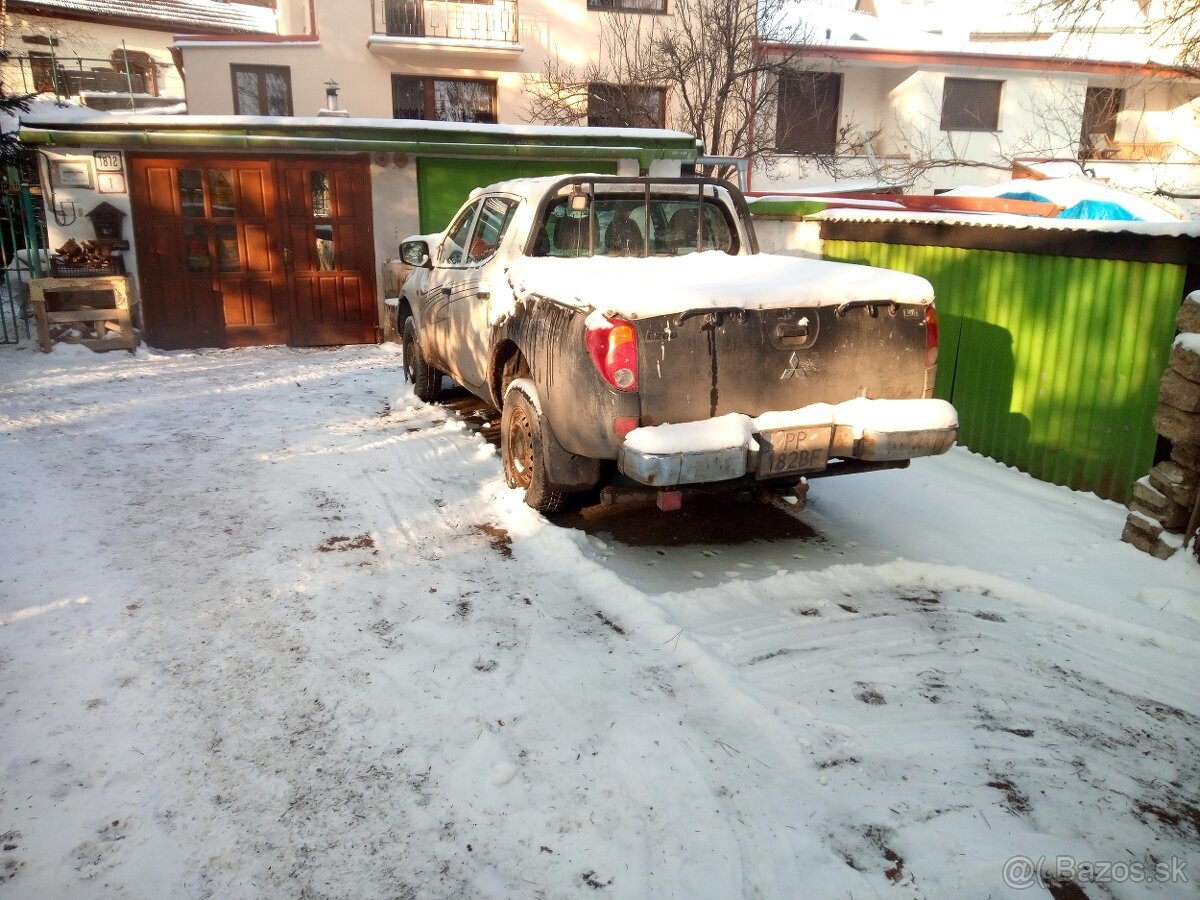 Mitsubishi L200 - 3