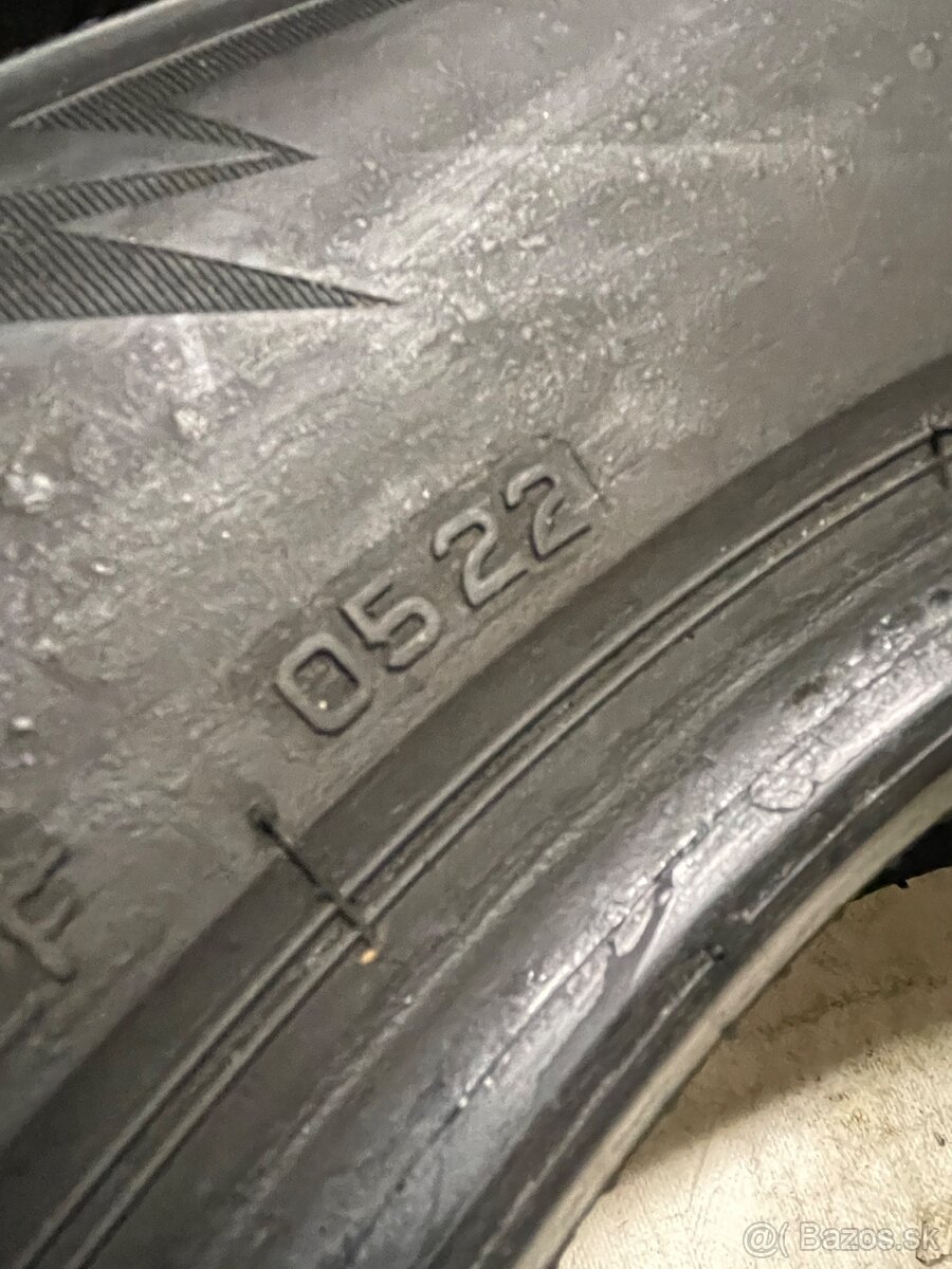 Bridgestone 2022 215/60 R16 zimné - 3