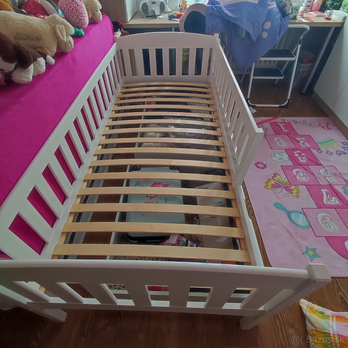 postel biela 90x200 so suplikmi - 3