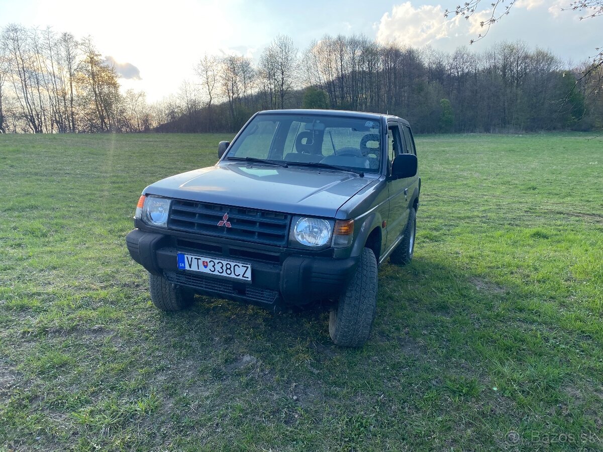 Mitsubishi pajero 2.5 - 3