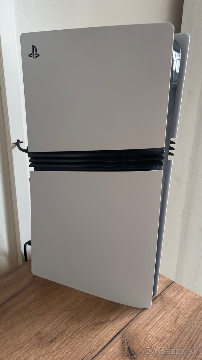 Predám PlayStation 5 Pro - 3