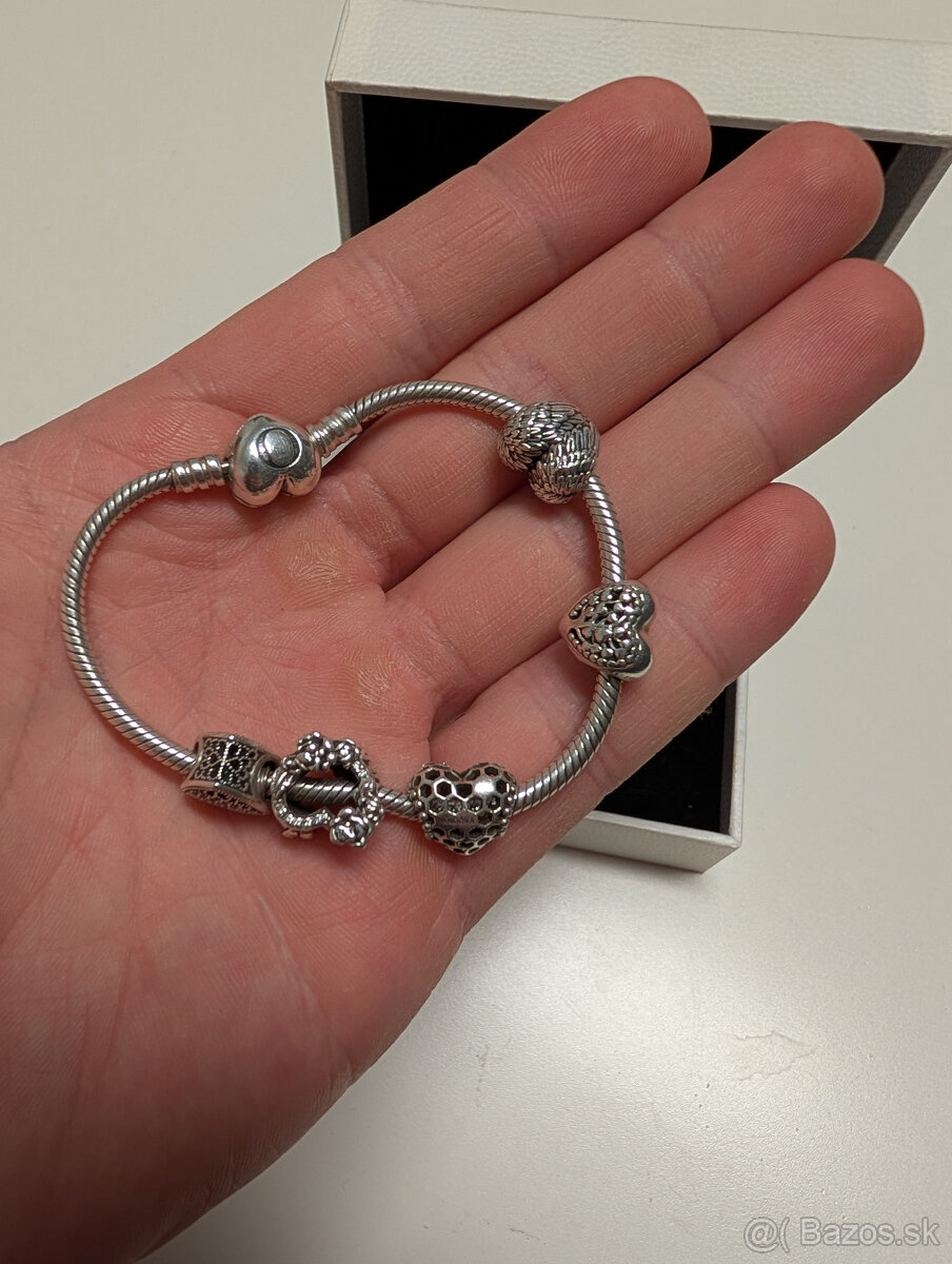 Pandora naramok s príveskami - 3