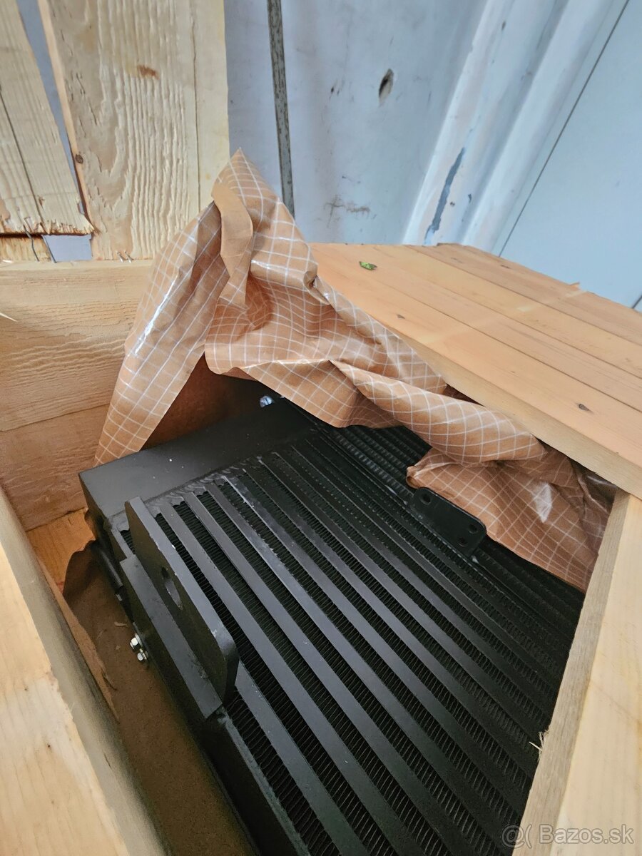 Chladič pre teleskopický nakladač TH-407 - 3