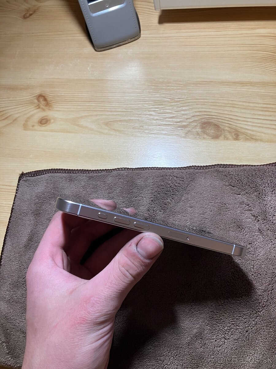 iPhone 15 pro 256gb - 3