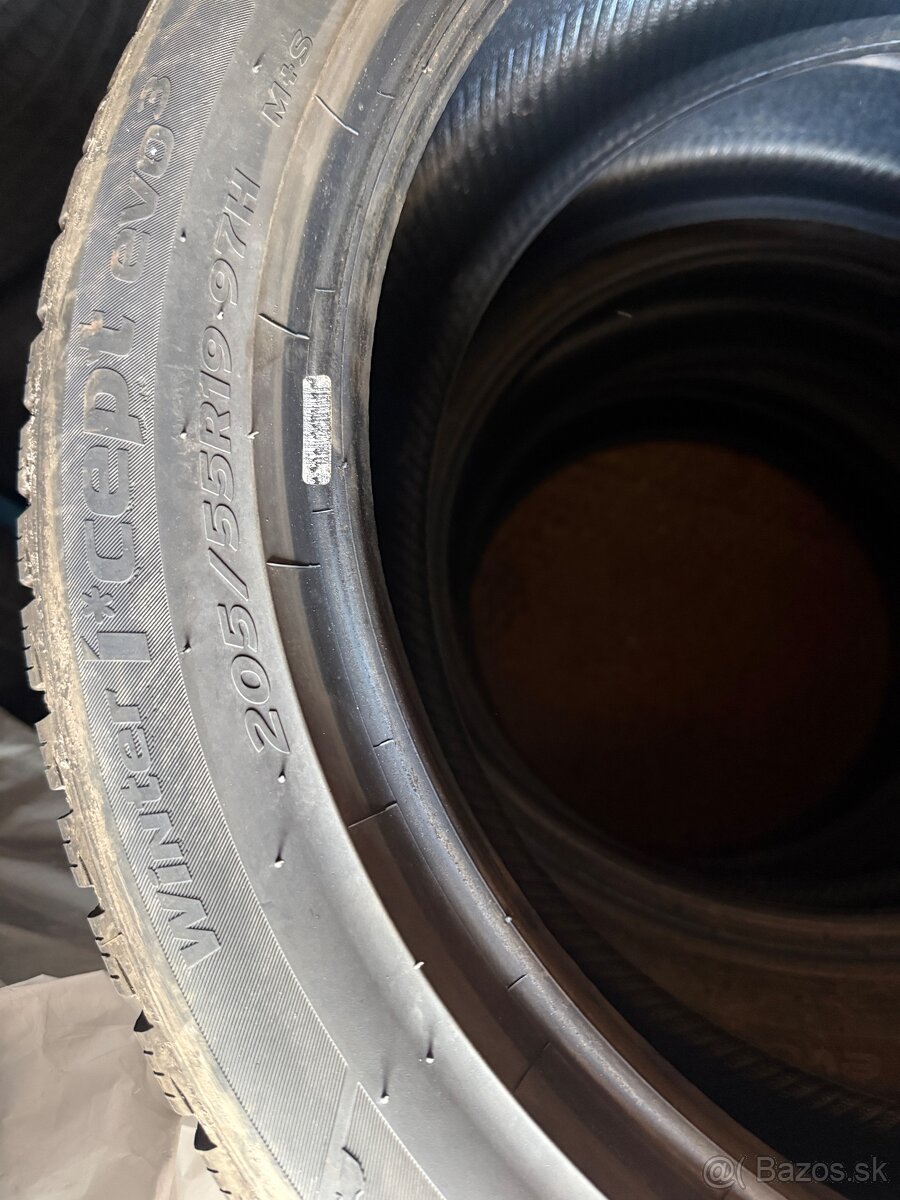 Zimné pneumatiky Hankook 205/55R19 - 3