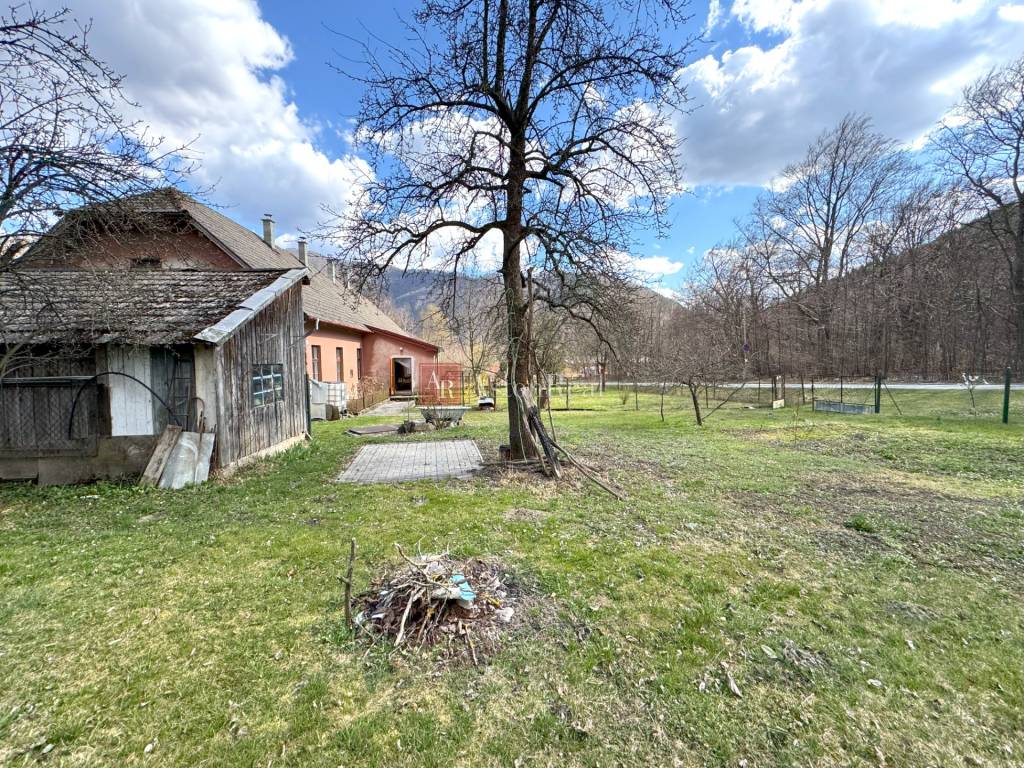 Na predaj RODINNÝ DOM v okrese Dolný Kubín, 907 m2 - 3