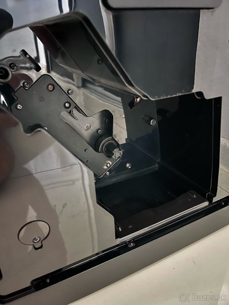 Kávovar Nivona 778 po Profi Repase a Čistení - 3