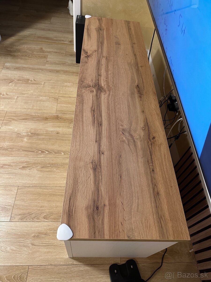 Predám skrinku pod TV - 3