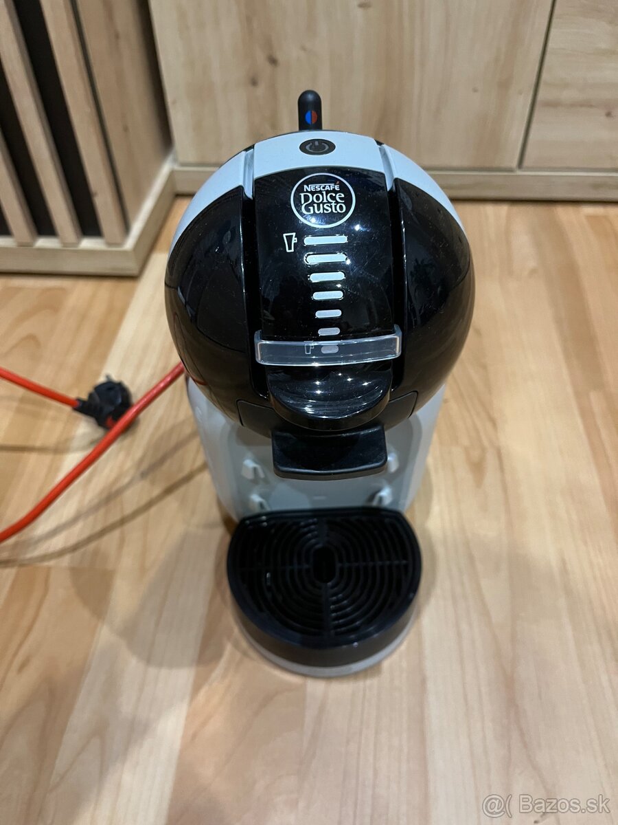 Predám kapsulový kávovar DeLonghi Nescafe Dolce Gusto - 3