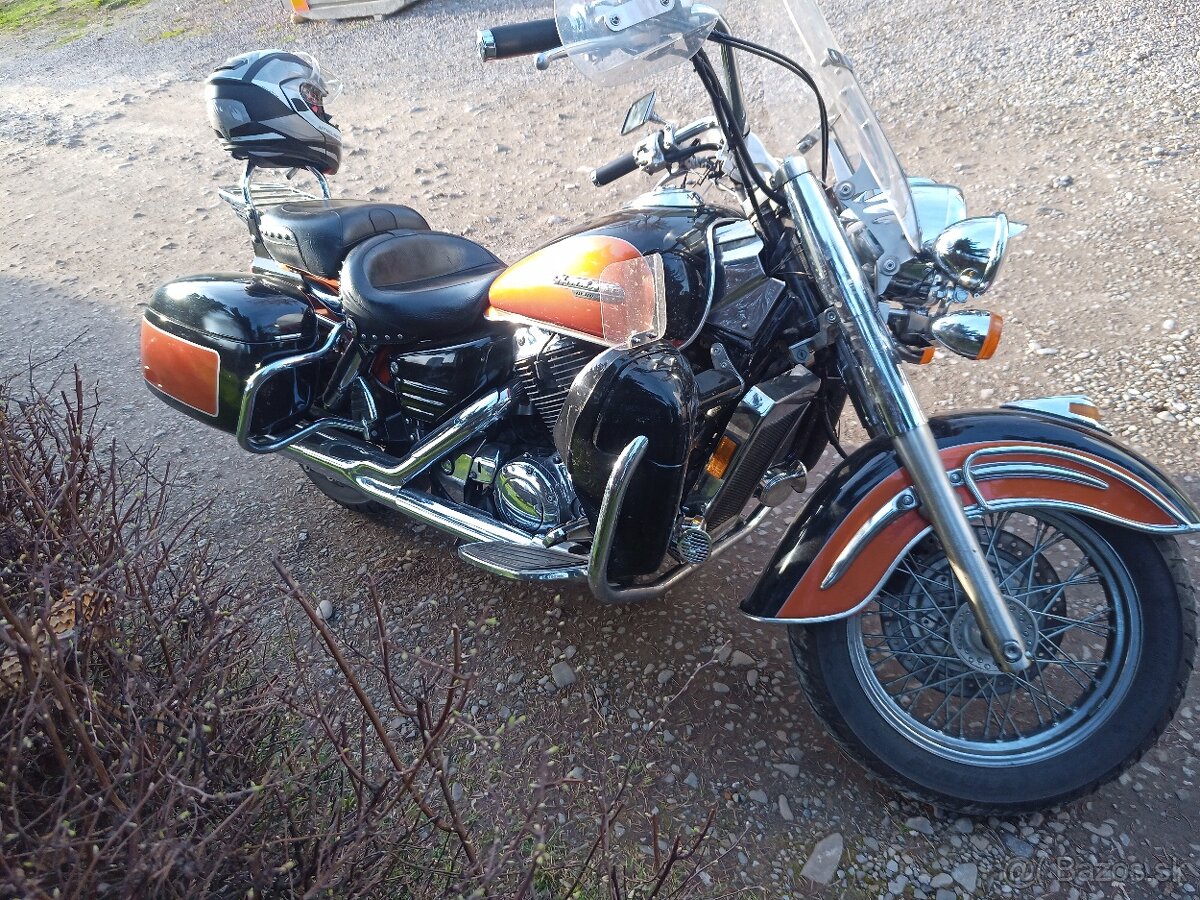 Honda Schadow Aero VT 1100 - 3