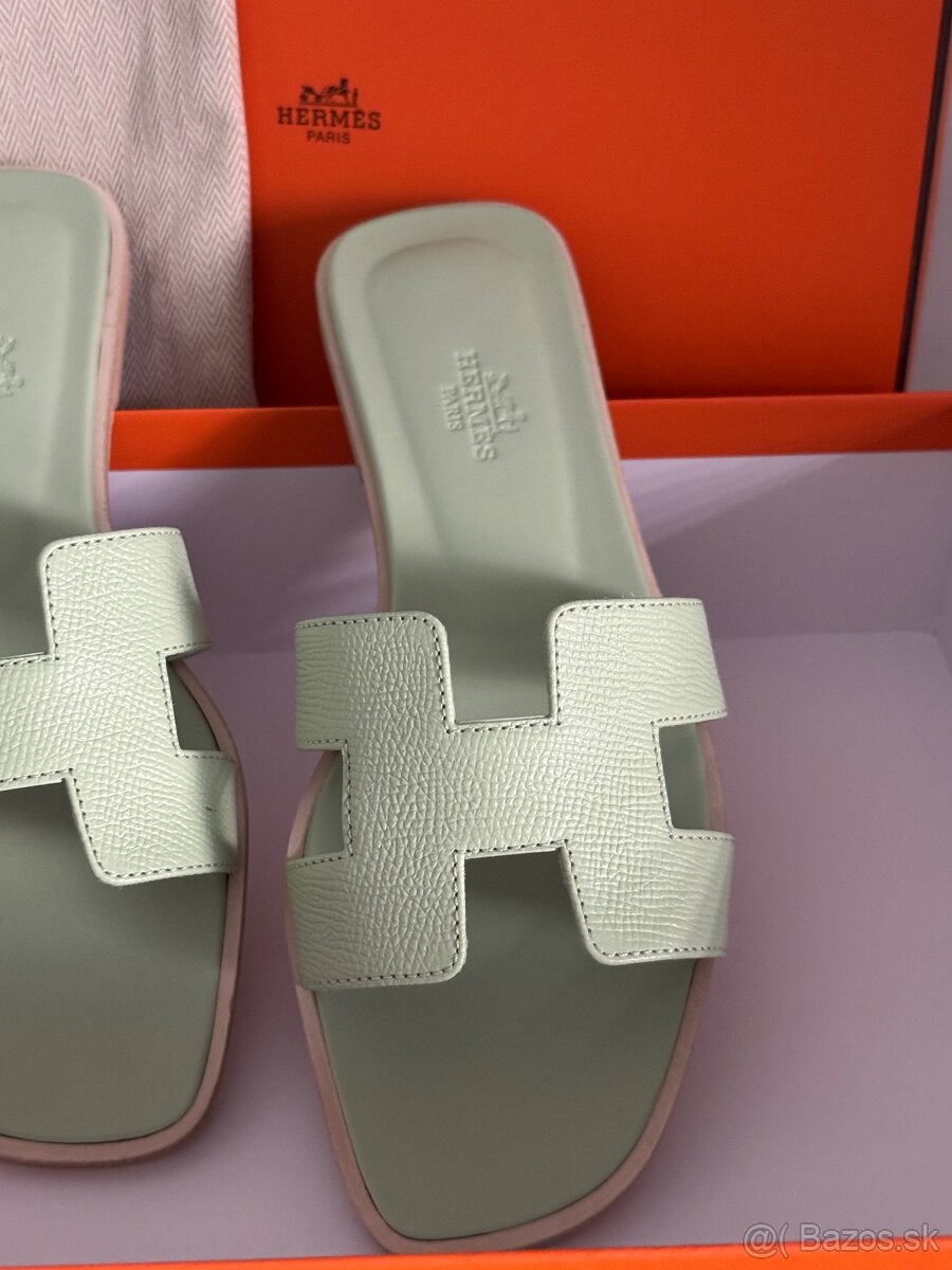 Slapky Hermes Oran - 3