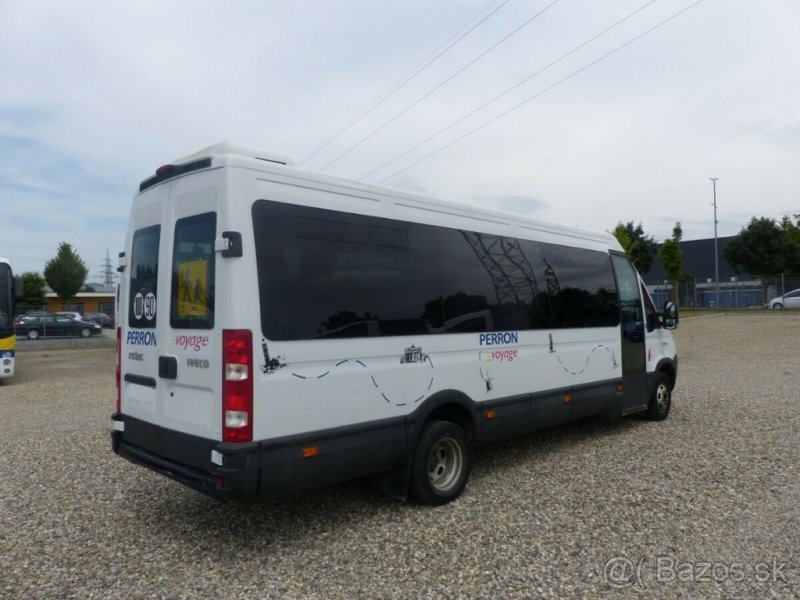 Predam bus ,,,,,20-33 miest----180 000-300 000km - 3