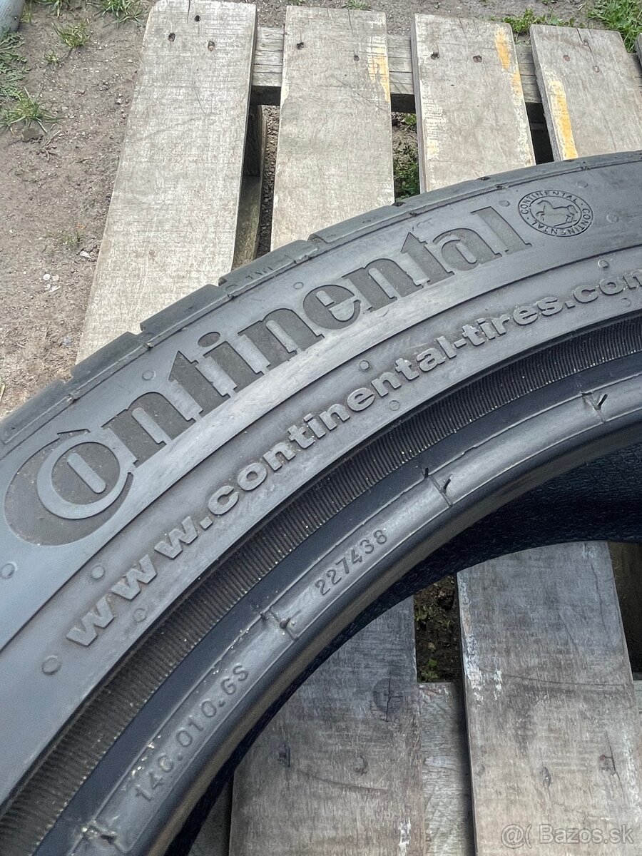 Continental 235/45 R19 letné - 3