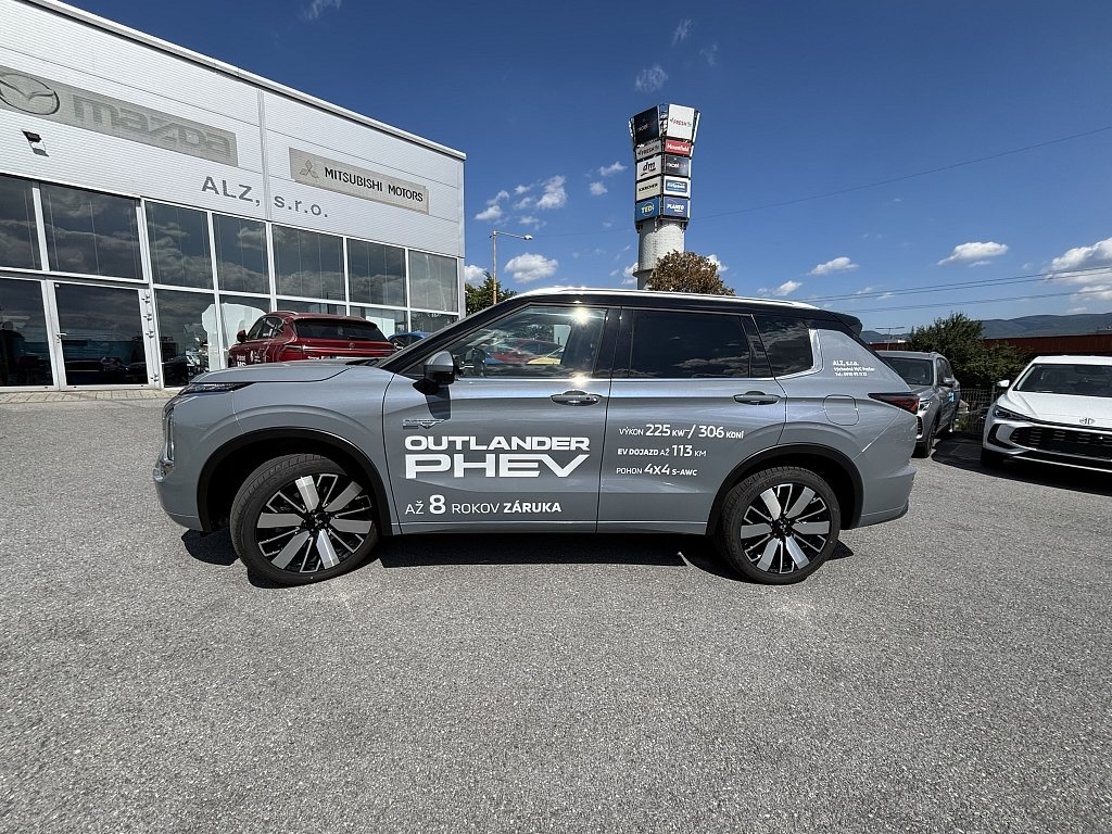 Mitsubishi Outlander PHEV INSTYLE 4x4 - 3