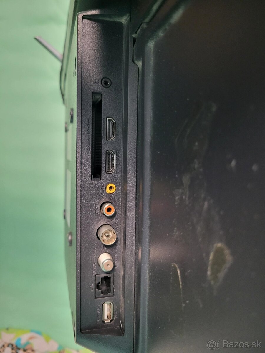 Televízor TCL LED TV 32" 32DD420 - 3