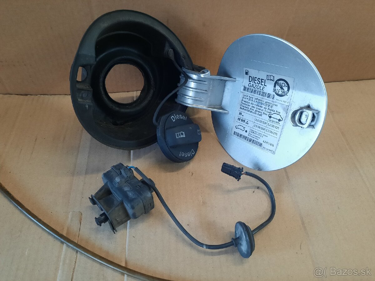 dvierka nádrže paliva Tiguan - 3