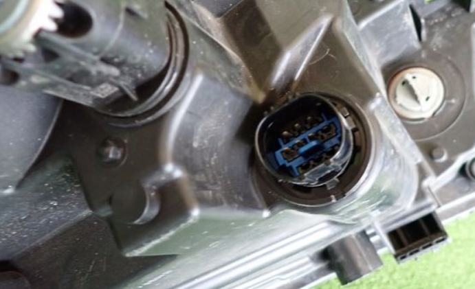 kia rio svetlo ľavé 2017-23 - 3