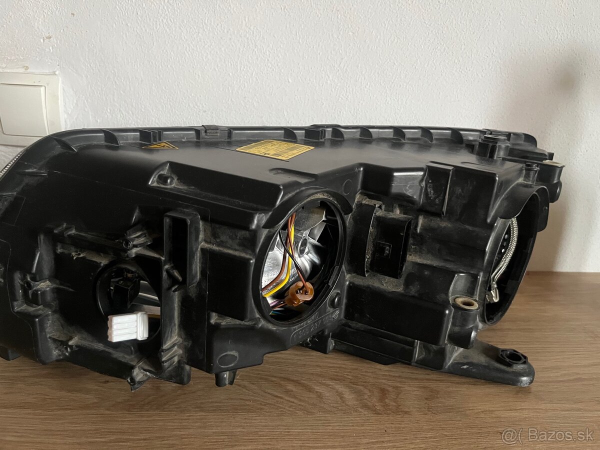 Predný pravý bixenon Octavia 3 - 3