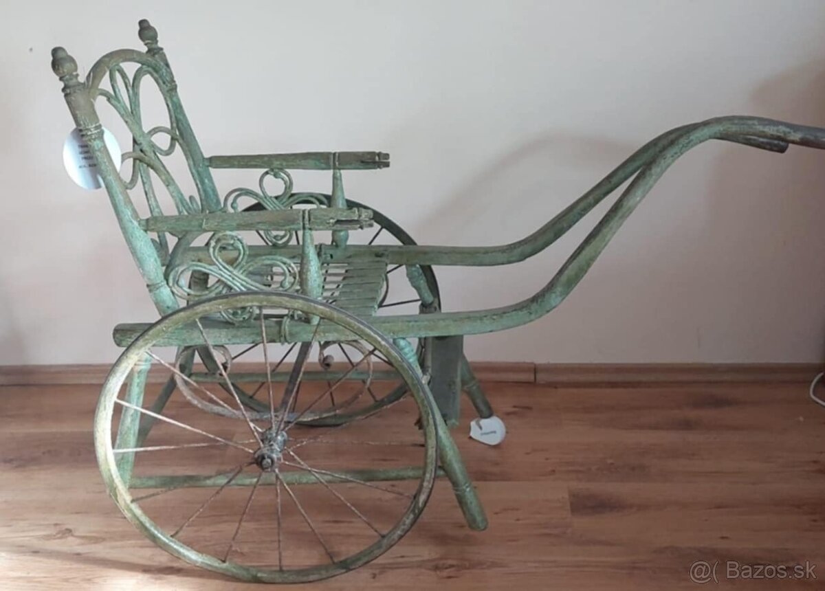 Starožitný kočárek na dítě trakař - 3