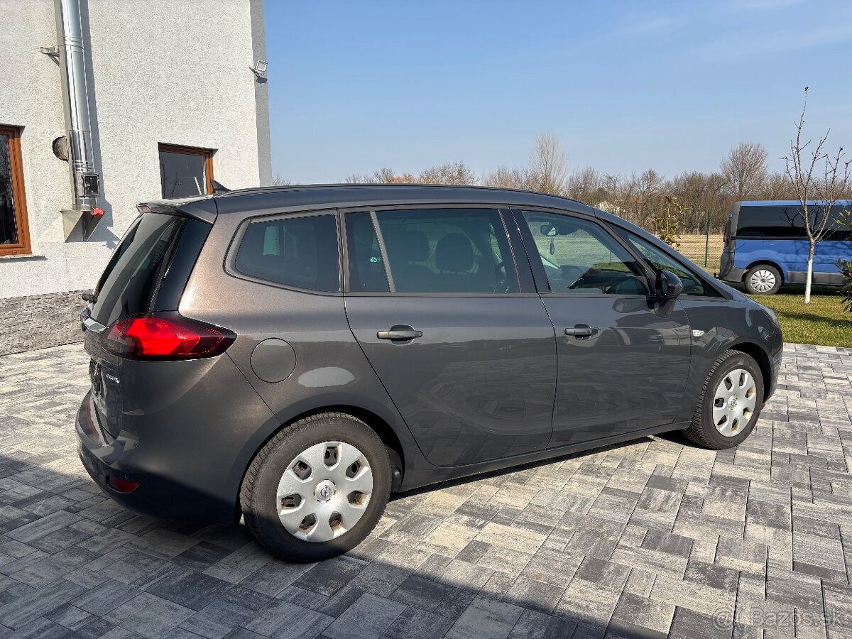 Opel Zafira - 3