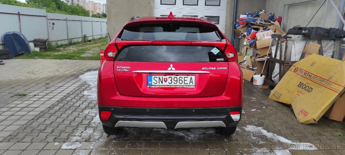 Predám Mitsubishi eclipse cross benzín/lpg