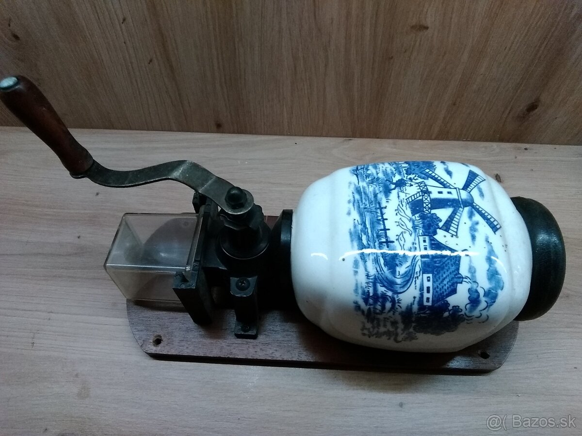 Mlyncek na kavu na stenu na chalupu - 3