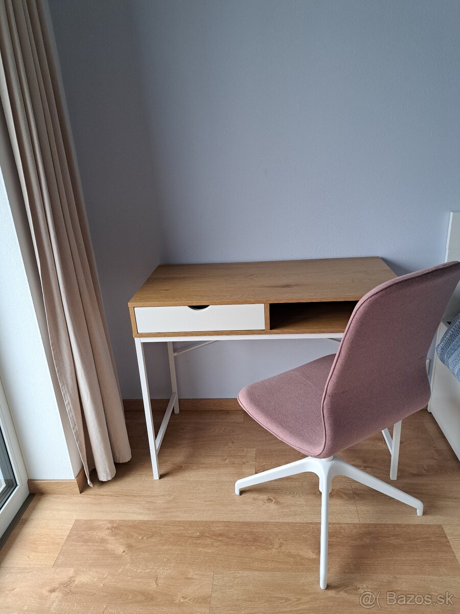 Pracovný stolík - 3
