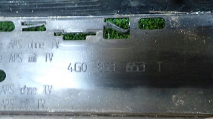 audi a6 maska sline 2015+ ( puknutá ) - 3