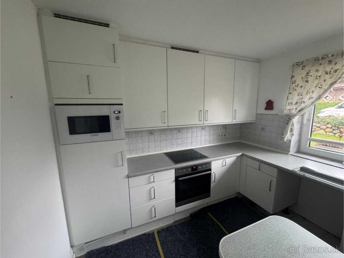 Svetlá kuchyňa so spotrebičmi BIANCA - 3