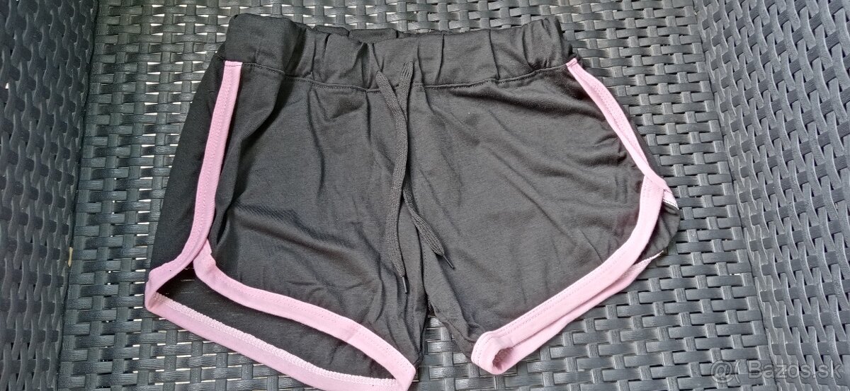 Dámske nové šortky vo farbách - 3