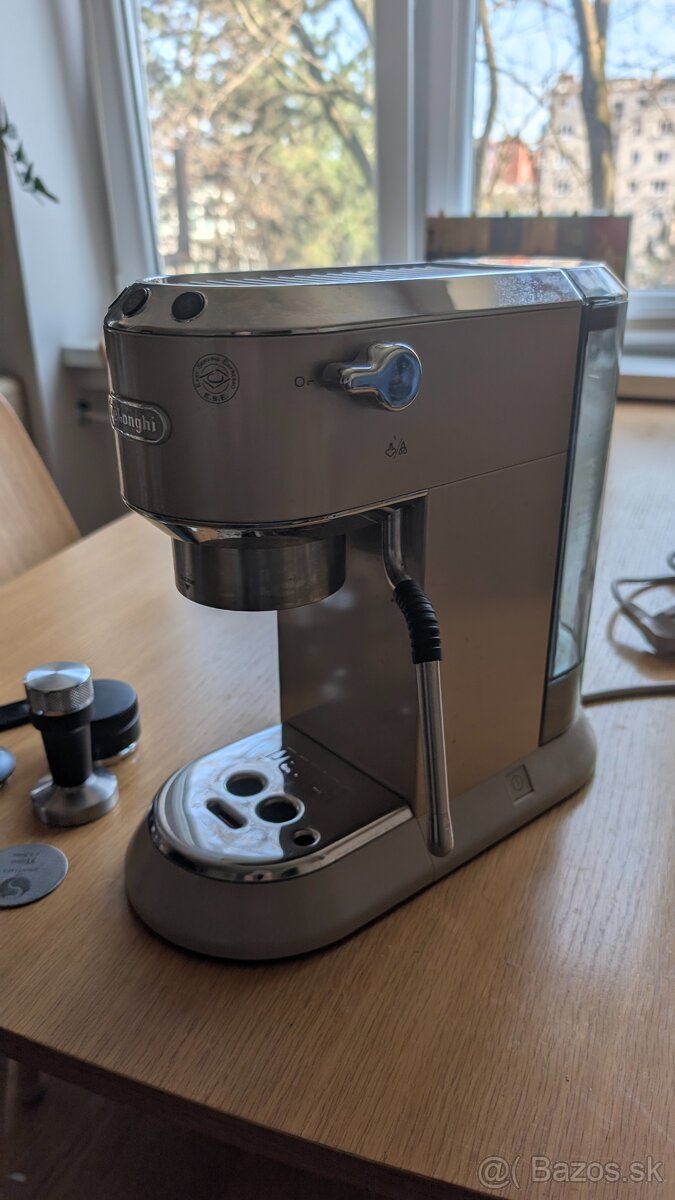 Delonghi dedica arte - 3