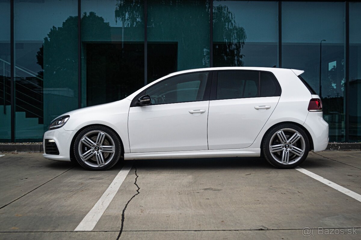 Volkswagen Golf 2.0 TFSI 270k R 4-Motion DSG - 3