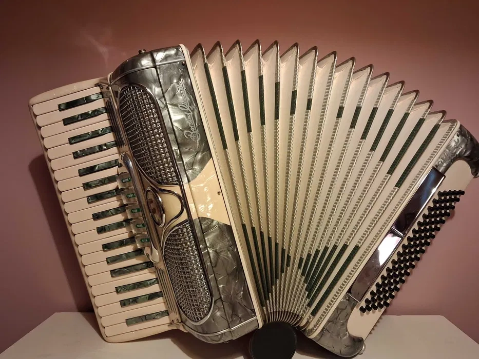 predám akordeón BORSINI - 3
