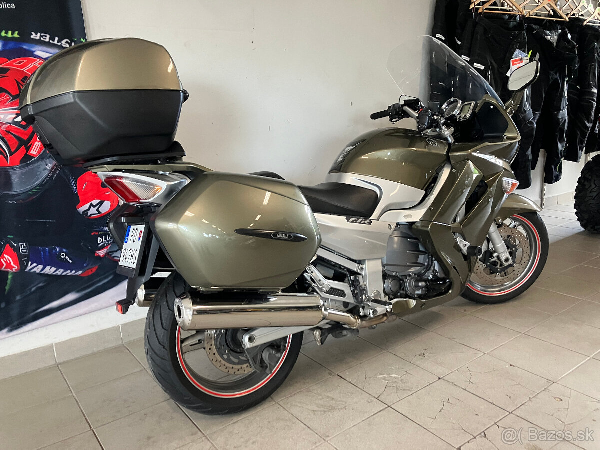 Yamaha FJR 1300 - 3