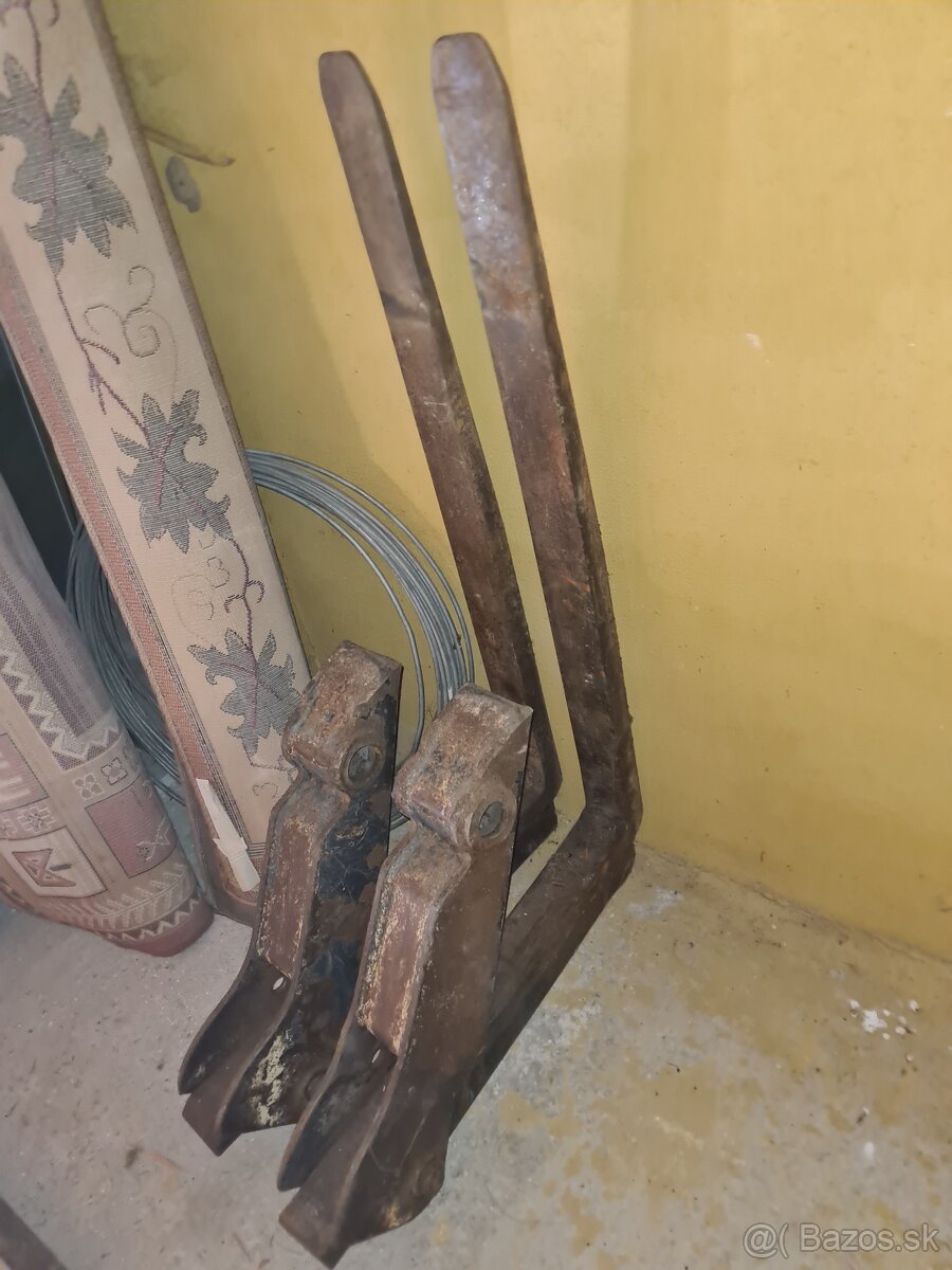 Preklápacie paletizacne vidly 4cx 3cx traktorbager JCB - 3