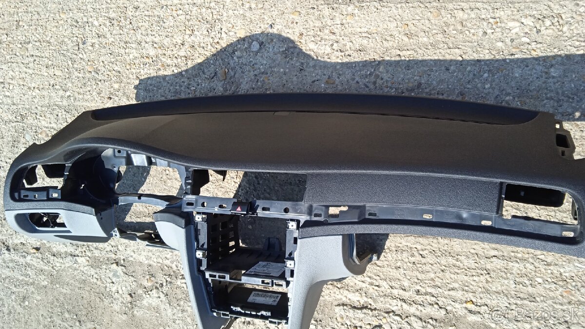 Airbagy superb2 palubovka cierna aj siva - 3