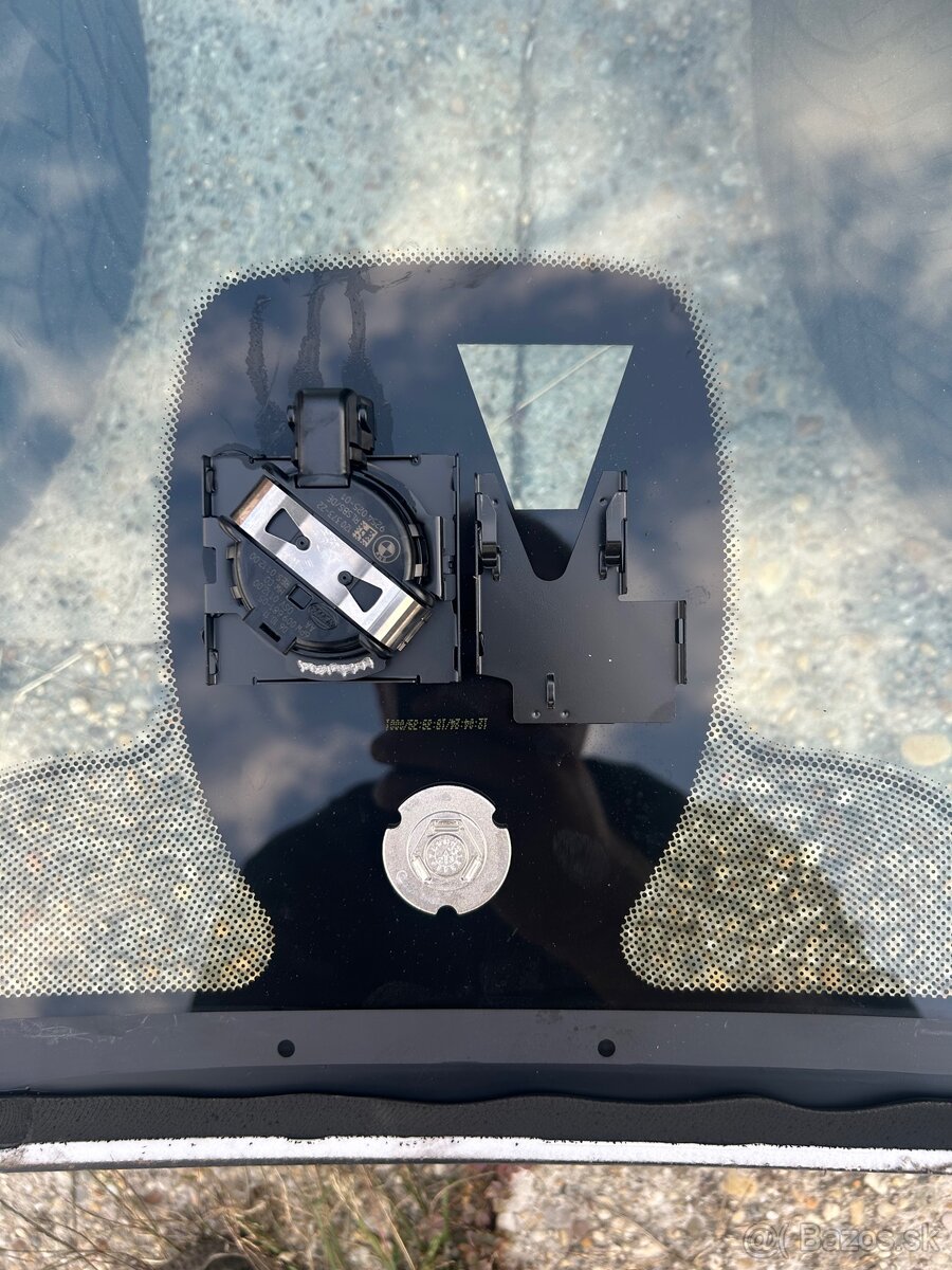 Čelne sklo BMW f10 - 3