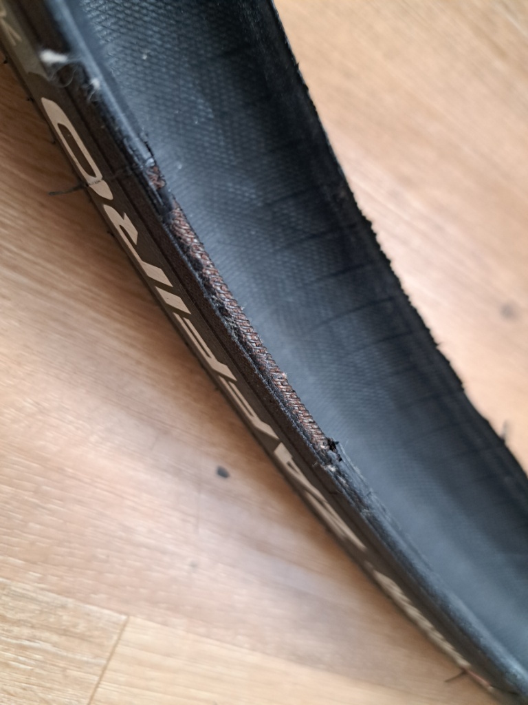 Plášte Vittoria Zaffiro 700 x 28C - 3