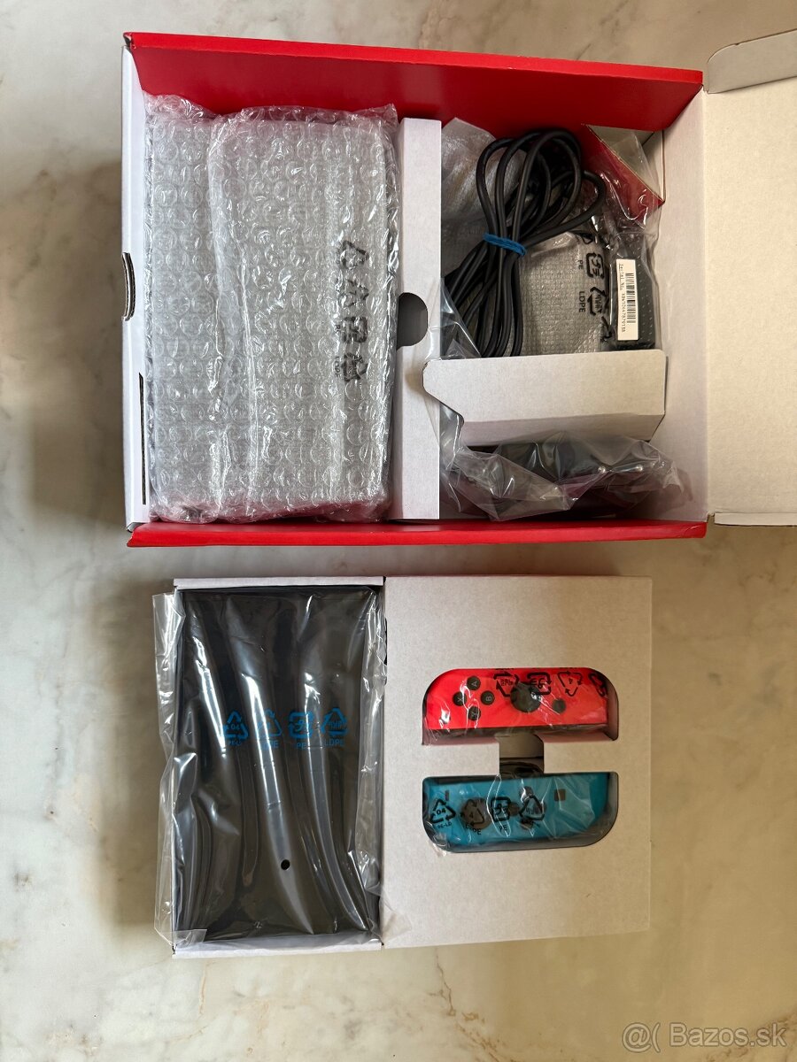 Nintendo Switxh Oled Neon - 3