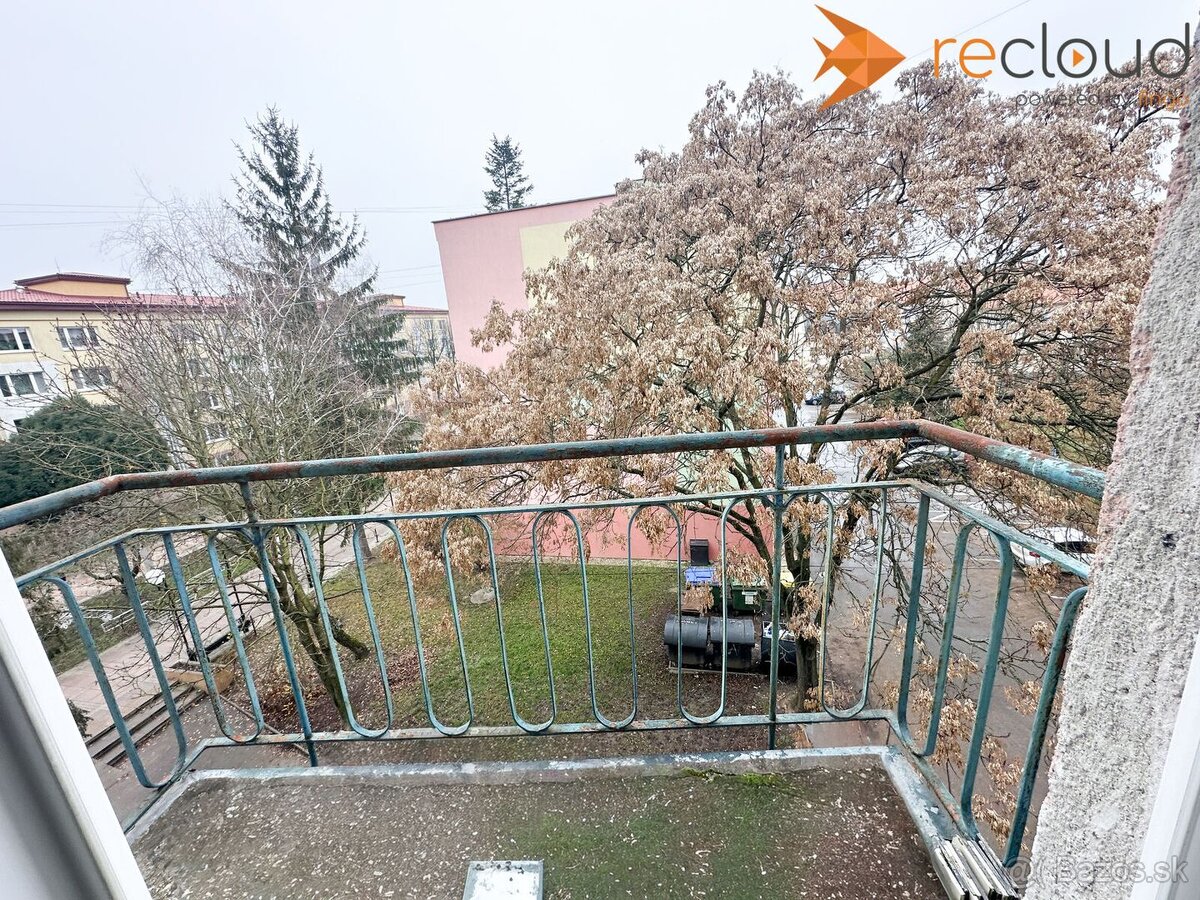 2 izbový byt v centre mesta Rimavská Sobota - nám. Š.M.Daxne - 3