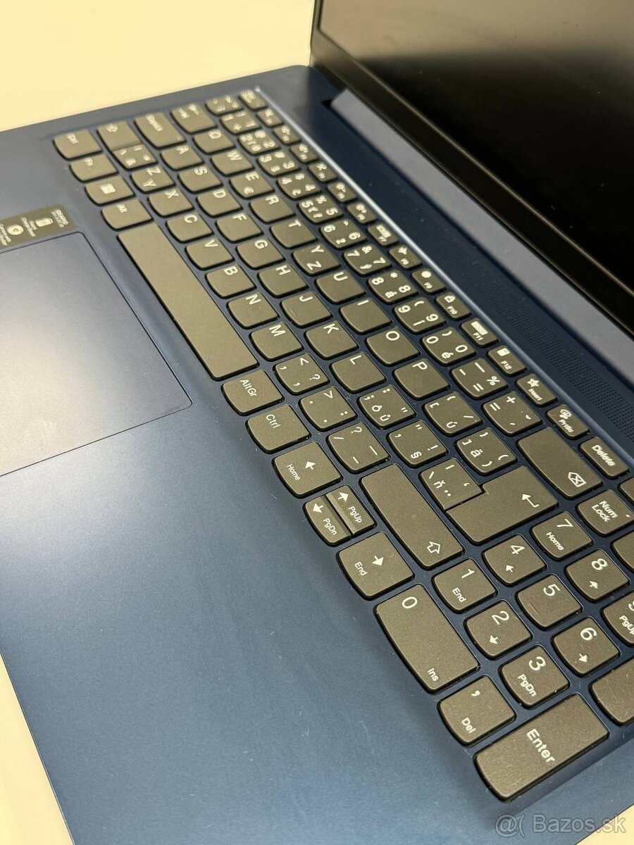 Lenovo IdeaPad Slim 3 15IAN8 / Intel N100 / 4GB / 128GB SSD - 3