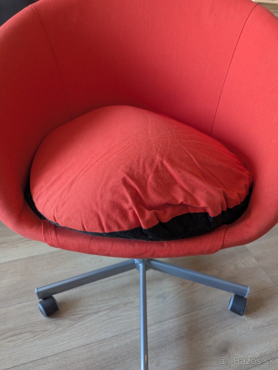 Predám ikea otočné kreslo - 3