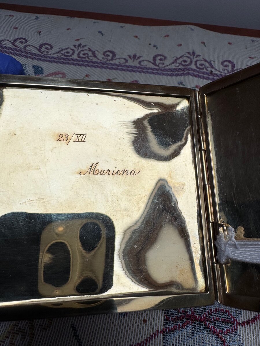 Zlata tabatierka - 3