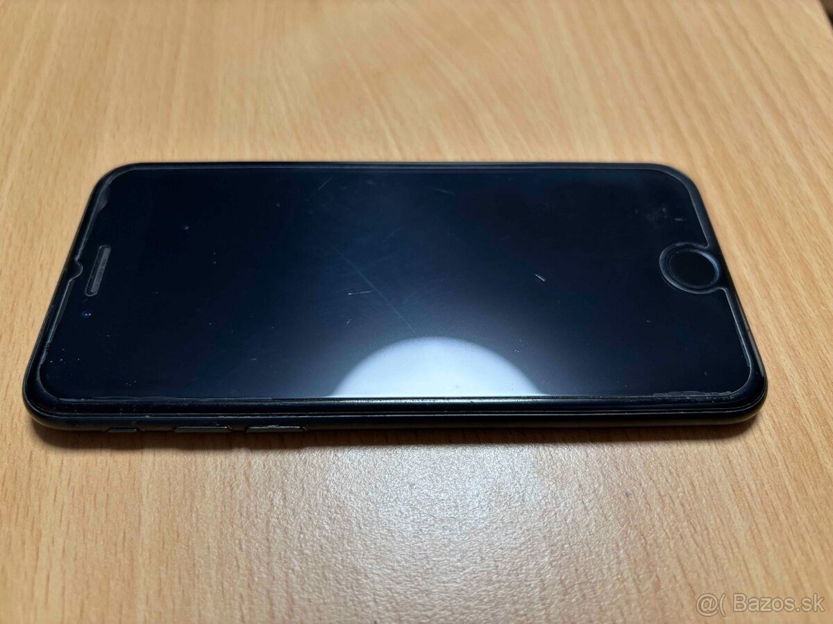 Apple iPhone 7 - 128GB - 77% kapacita batérie - 3