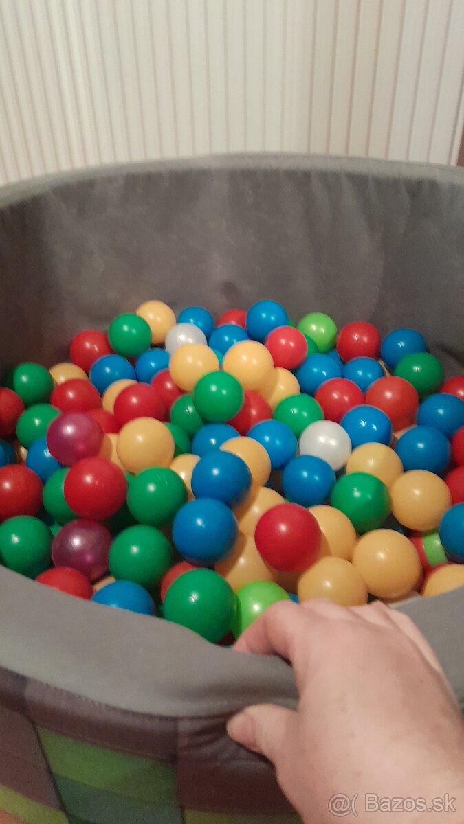 Suchý bazén s loptičkami - 3