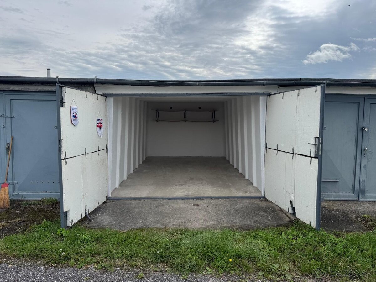 Garáž na nábreží - 3
